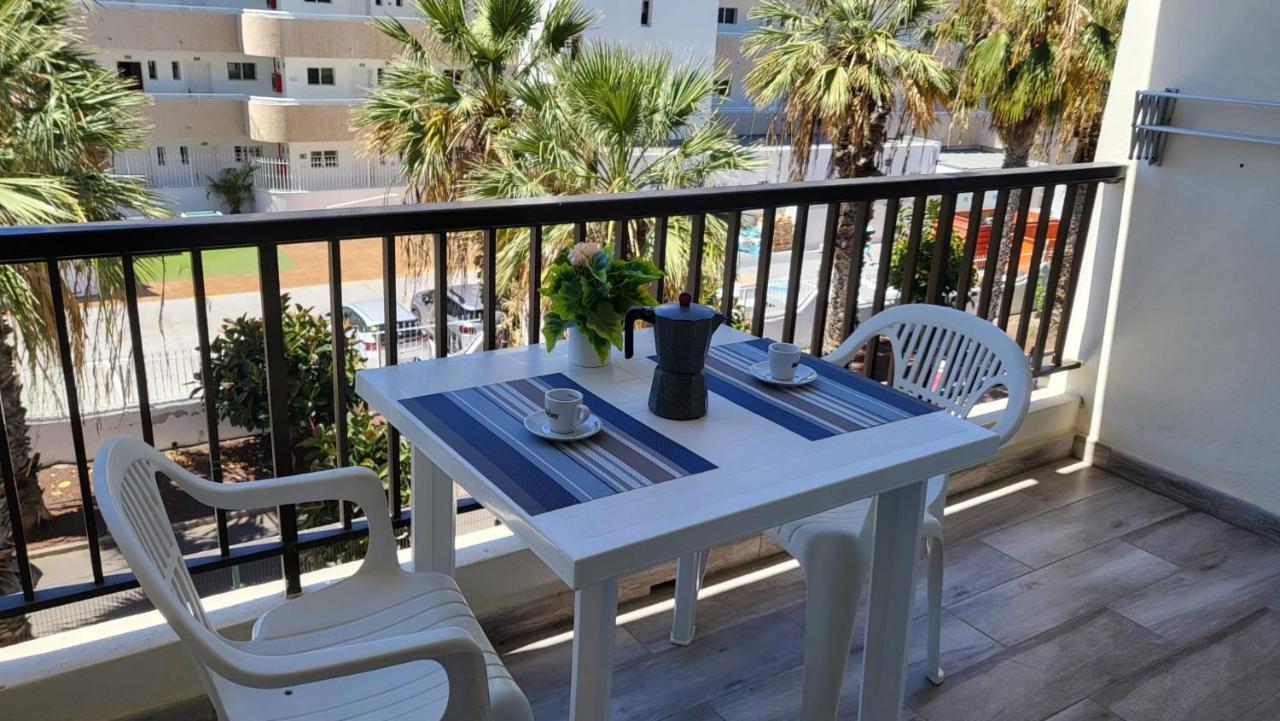 Holidays In Playa De Las Americas อาโรนา ภายนอก รูปภาพ