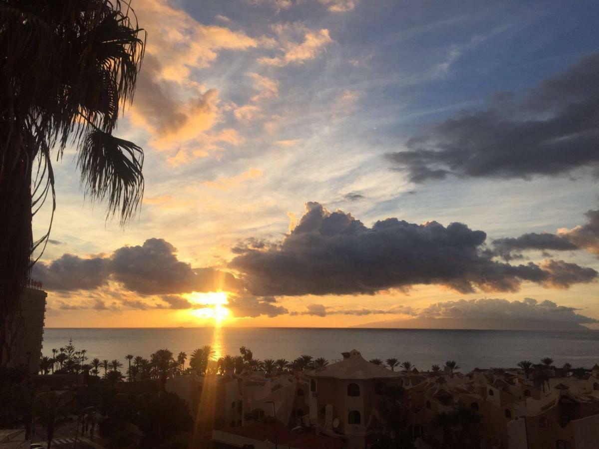 Holidays In Playa De Las Americas อาโรนา ภายนอก รูปภาพ